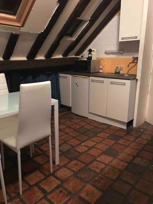 Rue Du Poirier Apartment *